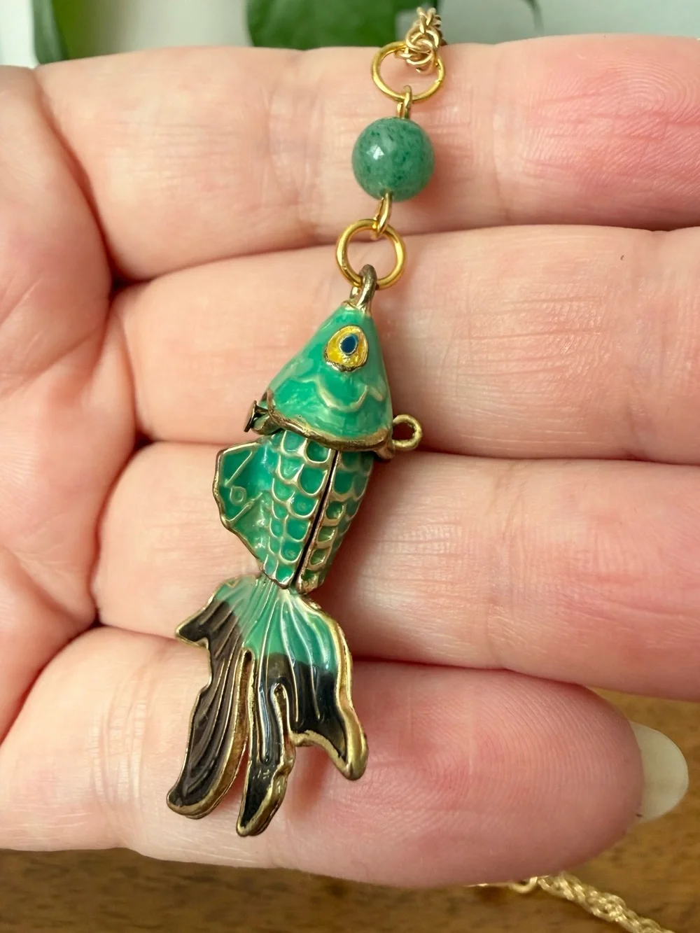 Vintage Green Cloisonné Enamel Articulated Koi Fish Pendant Necklace Gold-tone